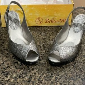 Silver/grey. Textured sling back shoes size 9.5 medium